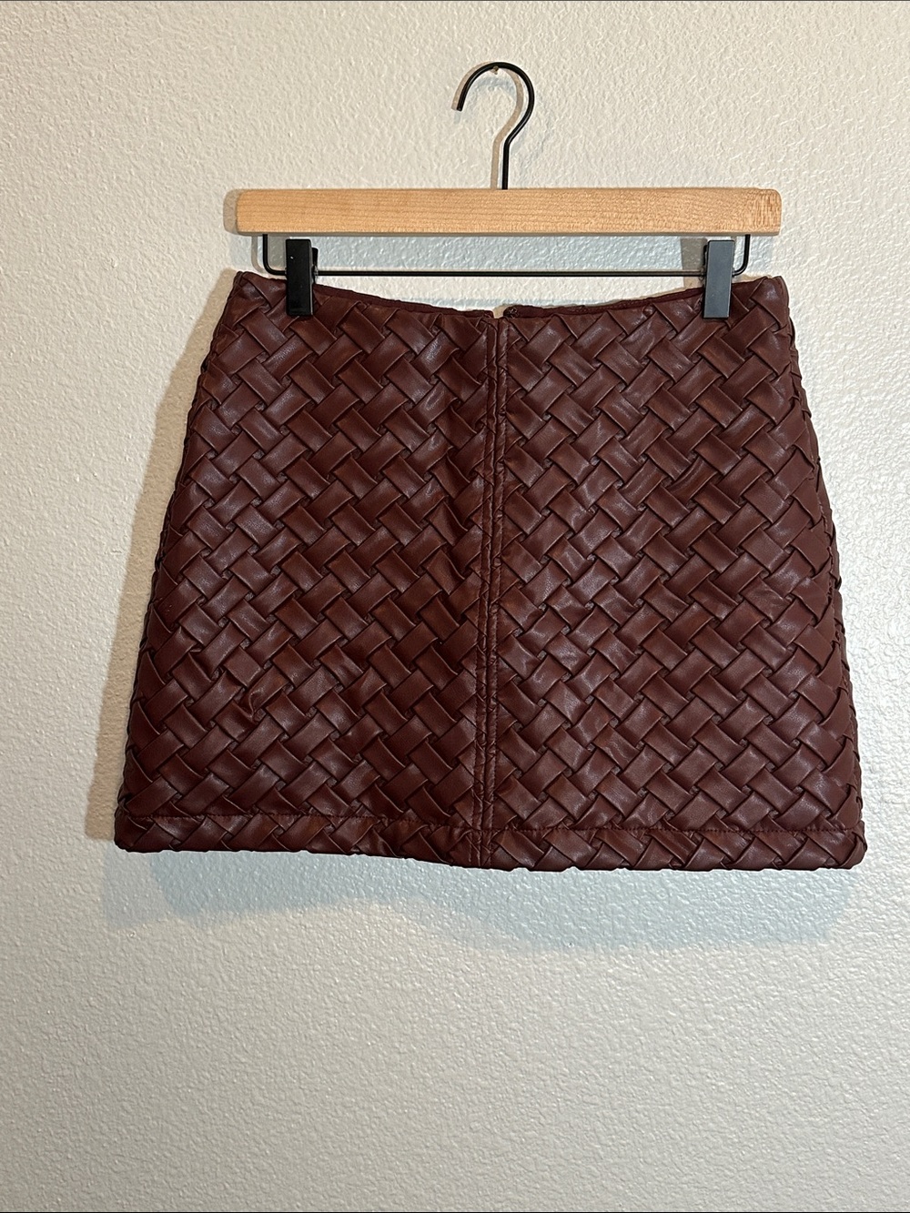 COMMENSE Chocolate Brown Woven Faux Leather Mini Skirt